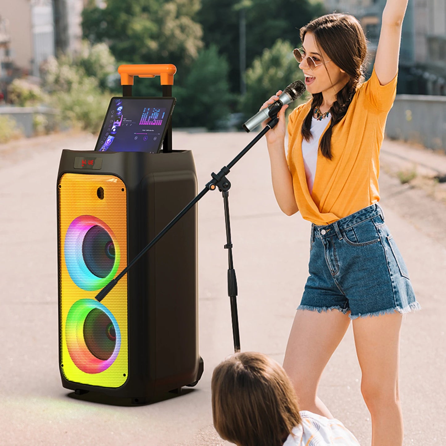 Turn every gathering into a show-stopping party with the FanFun T8 Karaoke System, designed to empower you to sing, share, and shine on any stage.