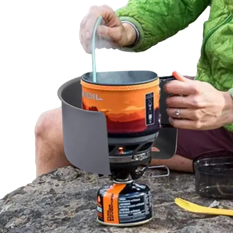 Stay efficient and cook reliably in windy outdoor conditions with the Round Wind Shield designed for tourist gas burners.