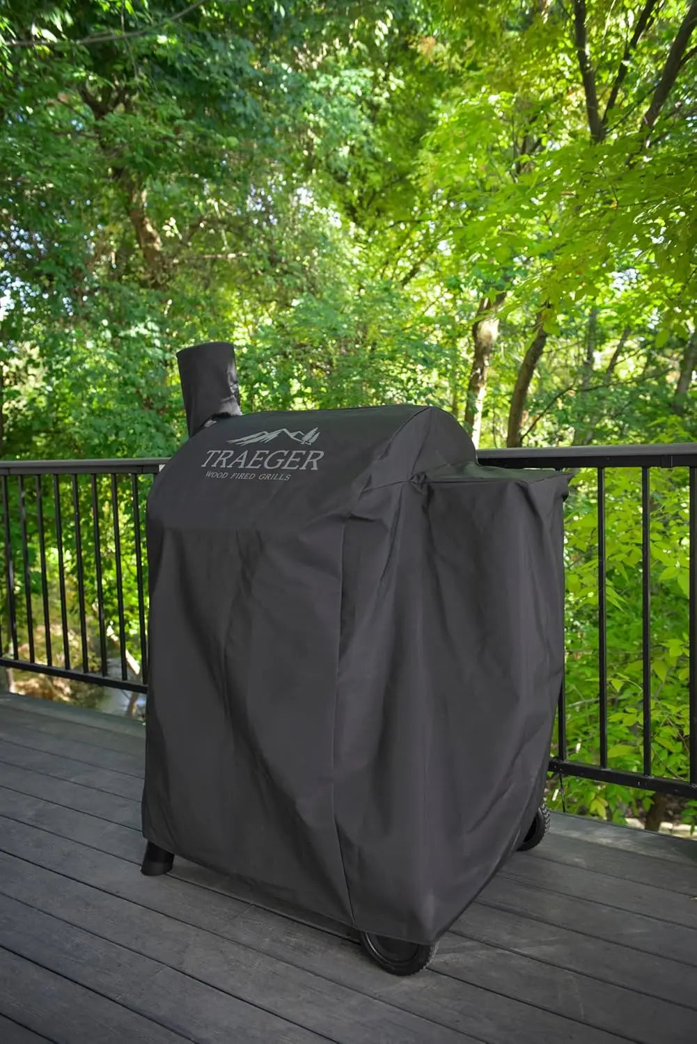Shield your Pro Series grill with confidence using this rugged all weather cover designed to withstand sun, rain, snow, and wind.